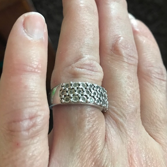 Sterling silver wide pave ring💙 - Picture 7 of 7